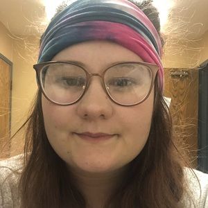 Meet your Posher, Isabel